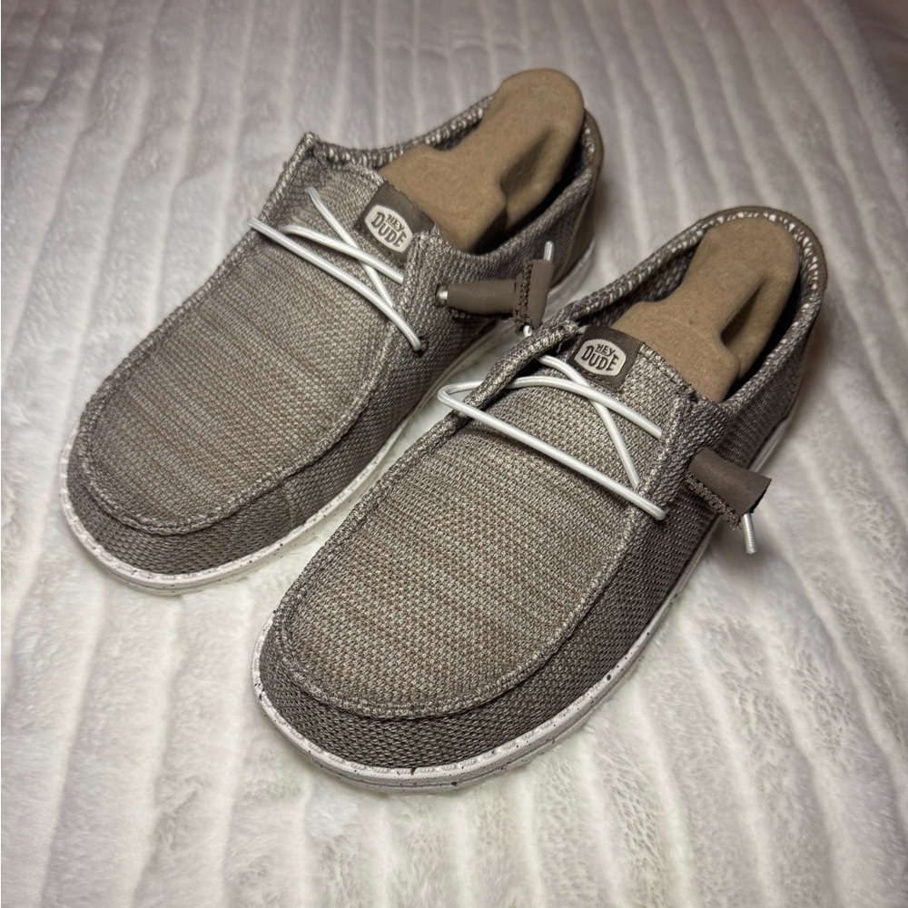 HEY DUDE Women's Sz 9 M/EUR 40 Wendy Stretch Sox Shoe Walnut color 41878-267MSRP